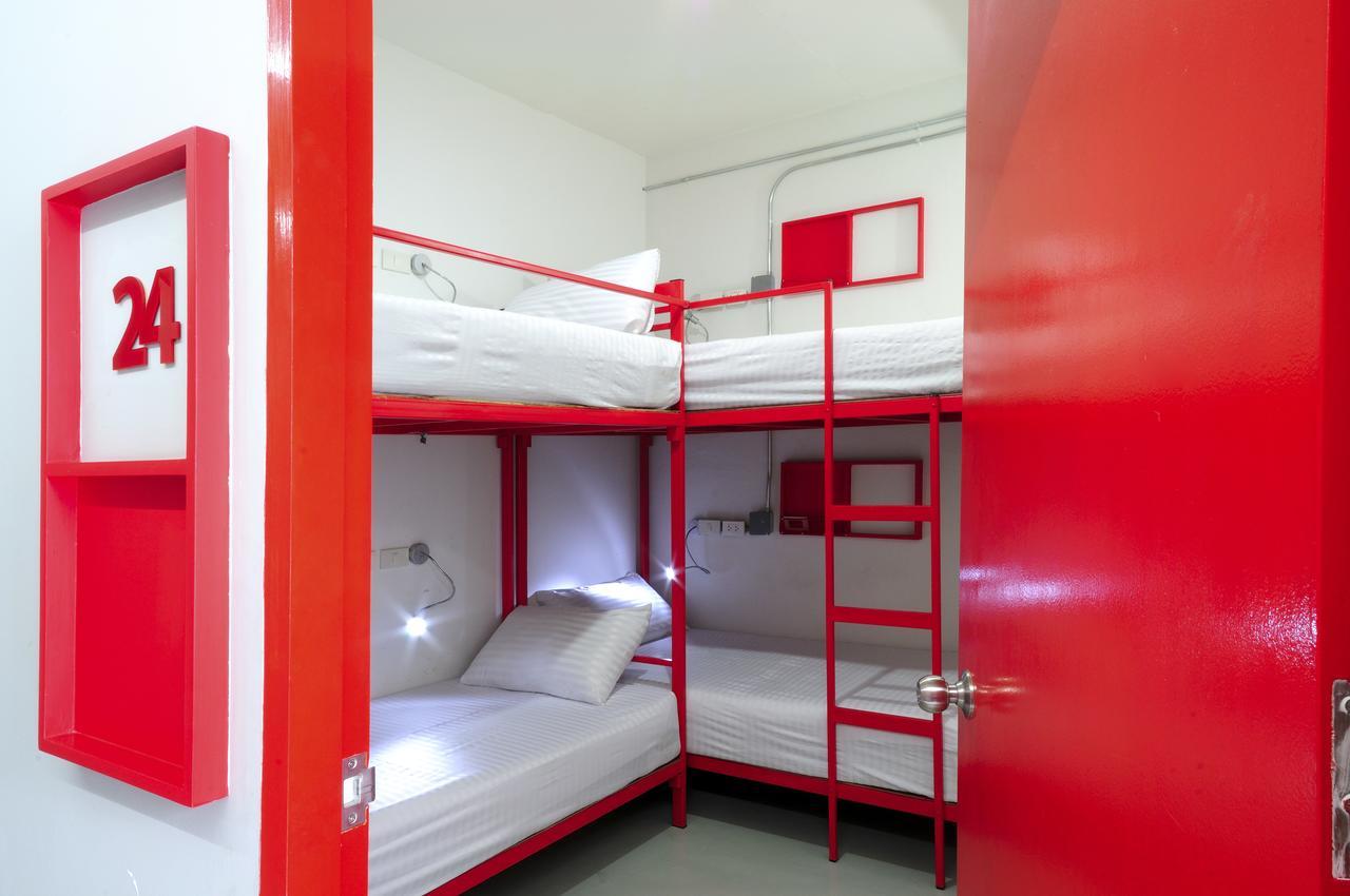 Jellybean Ezy Hostel Sathorn กรุงเทพมหานคร ภายนอก รูปภาพ